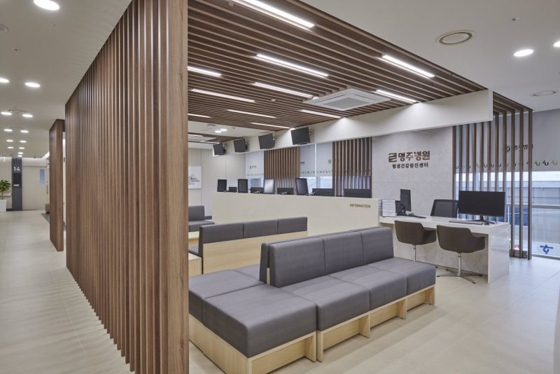 kham chua benh cho nguoi nuoc ngoai tai han quoc 04